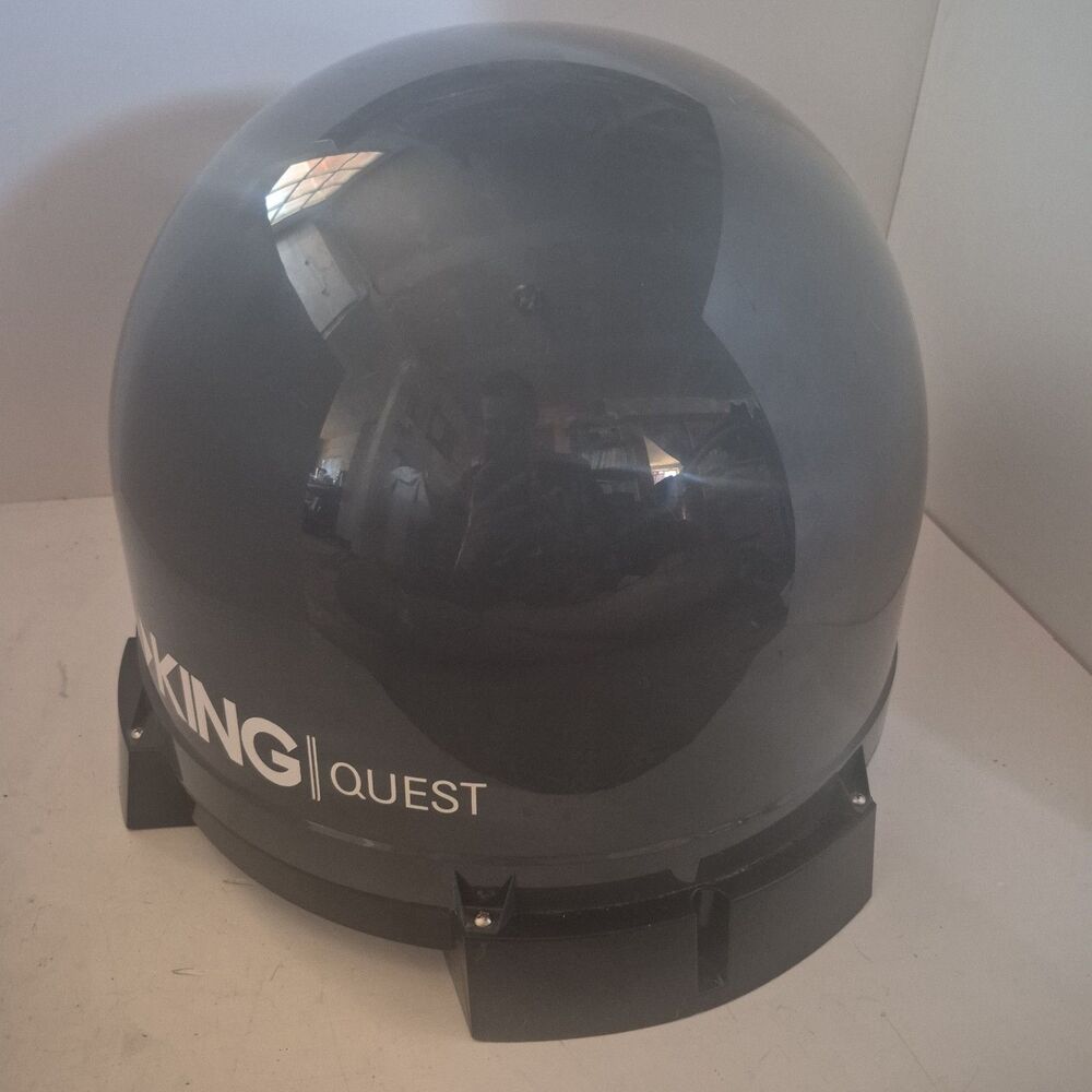 KING Quest Portable Satellite TV Antenna / VQ4100-B0 For Direct TV Untested